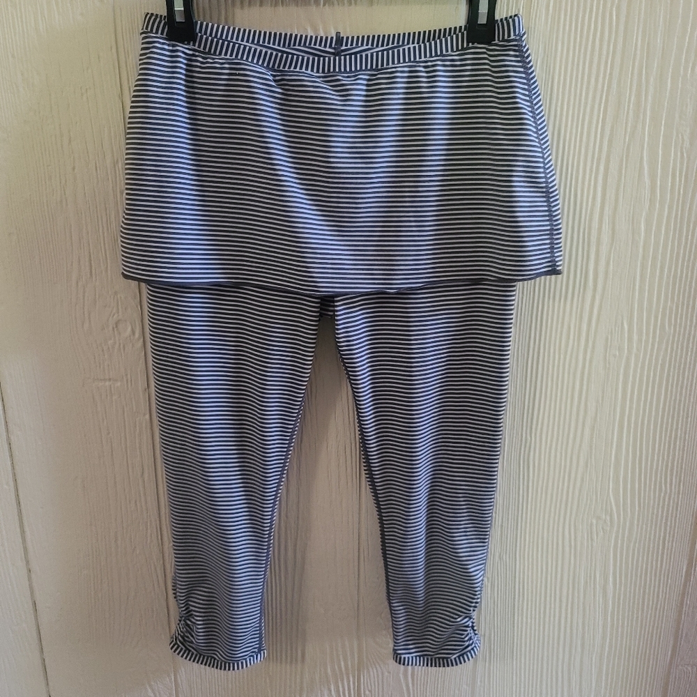 Prana Skirted Capri leggings